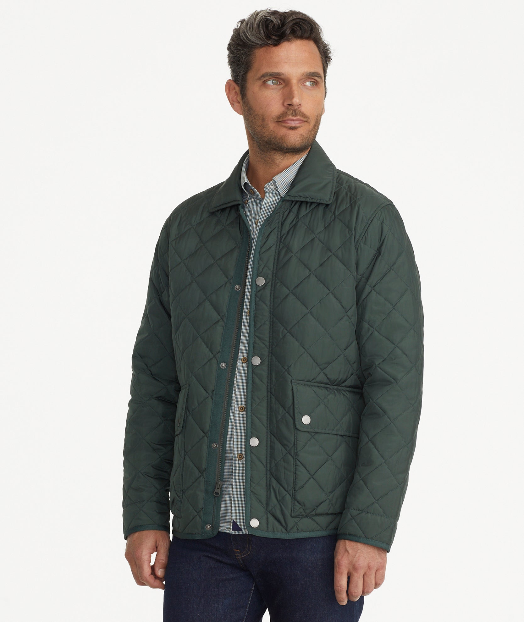 Model is wearing UNTUCKit Wynnwood Jacket in Green.